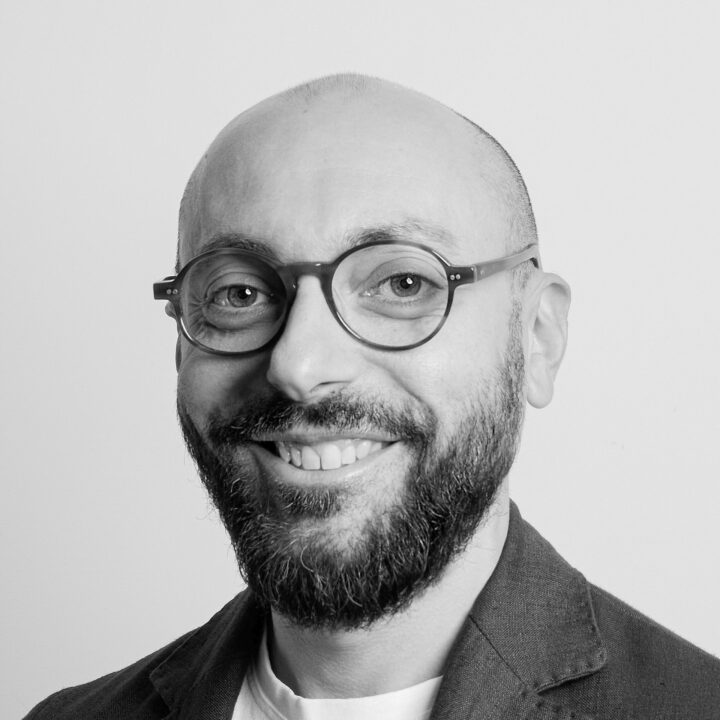 Rob_mono.jpg 11-07-17-404